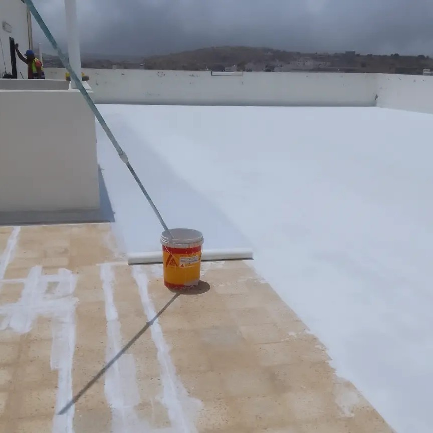 كشف تسربات المياه وعزل اسطح وخزانات