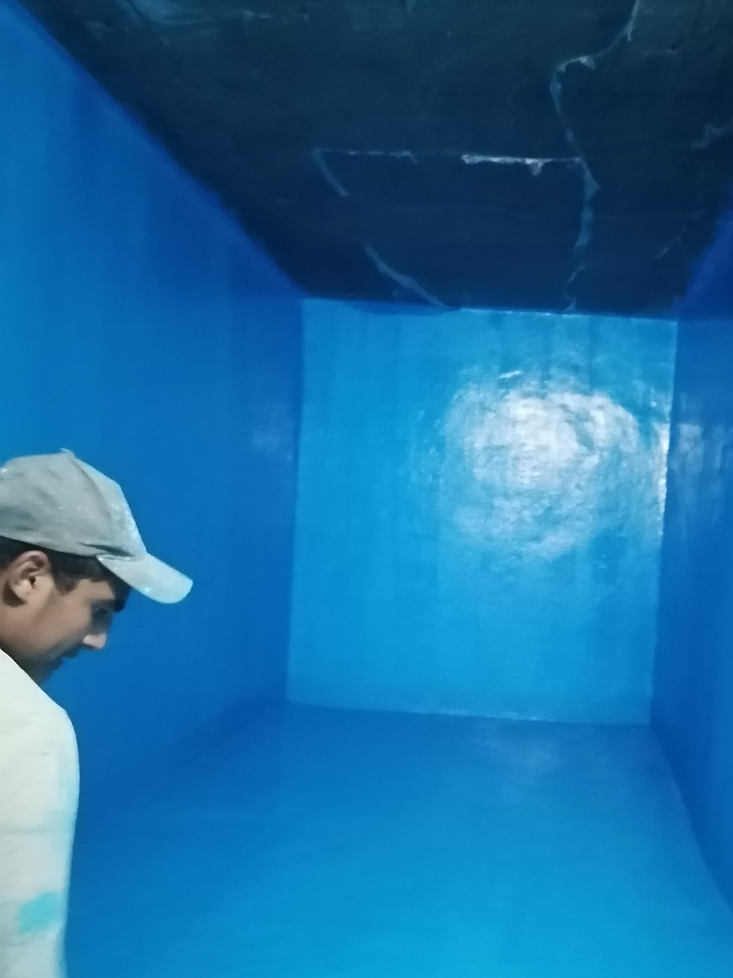 شركة عزل خزانات المياه وعزل اسطح وكشف تسربات المياة