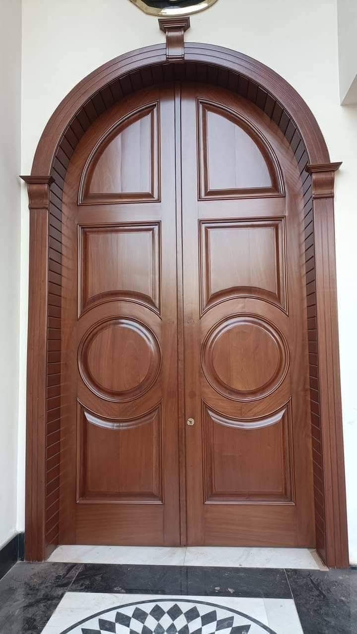 معلم دهانات الأبواب الخشاب والحديد