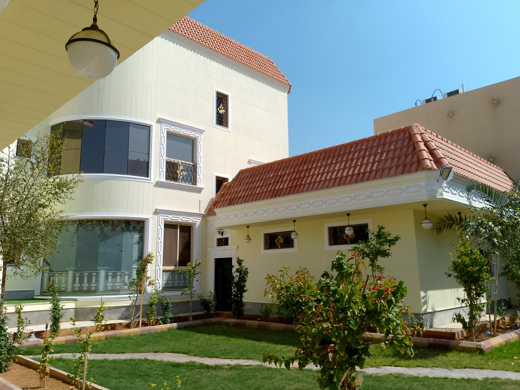 معلم دهان بالرياض